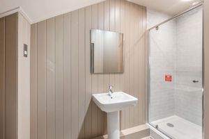 Photo 16- click for photo gallery